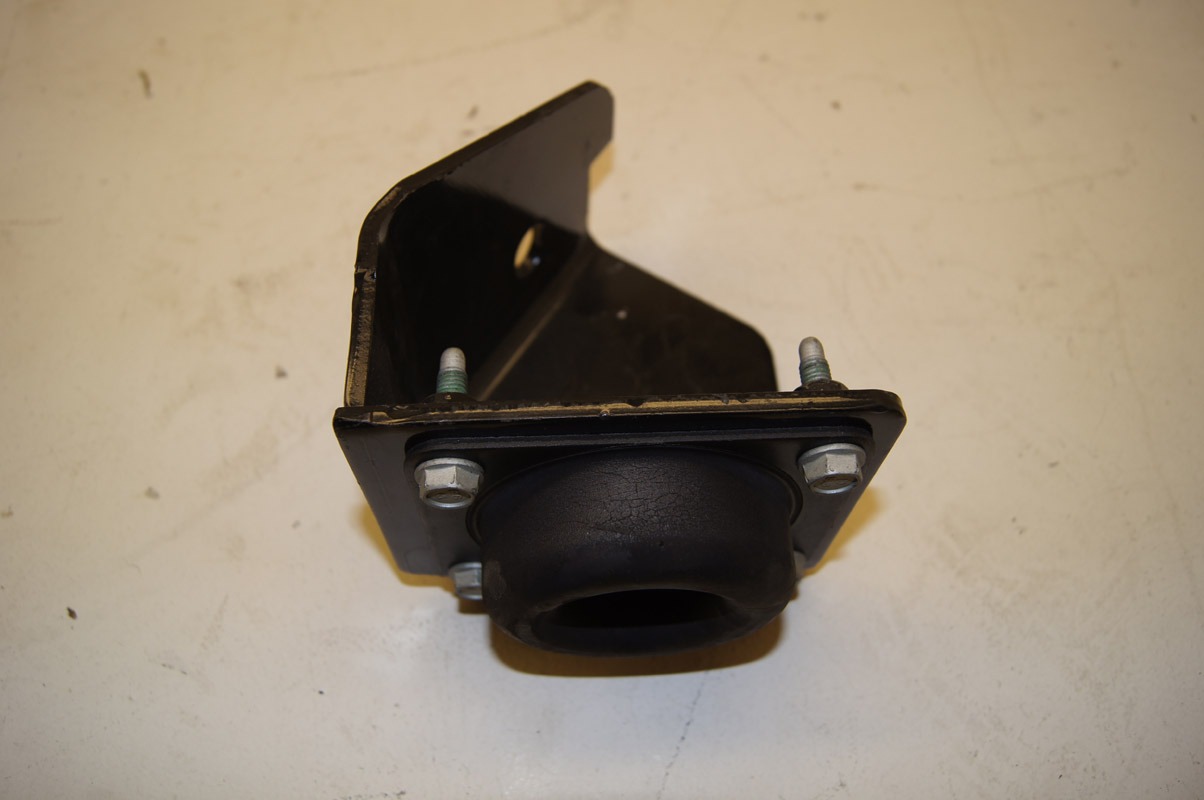 03-09 GMC Topkick/Chevy Kodiak Body To Frame Mount ...