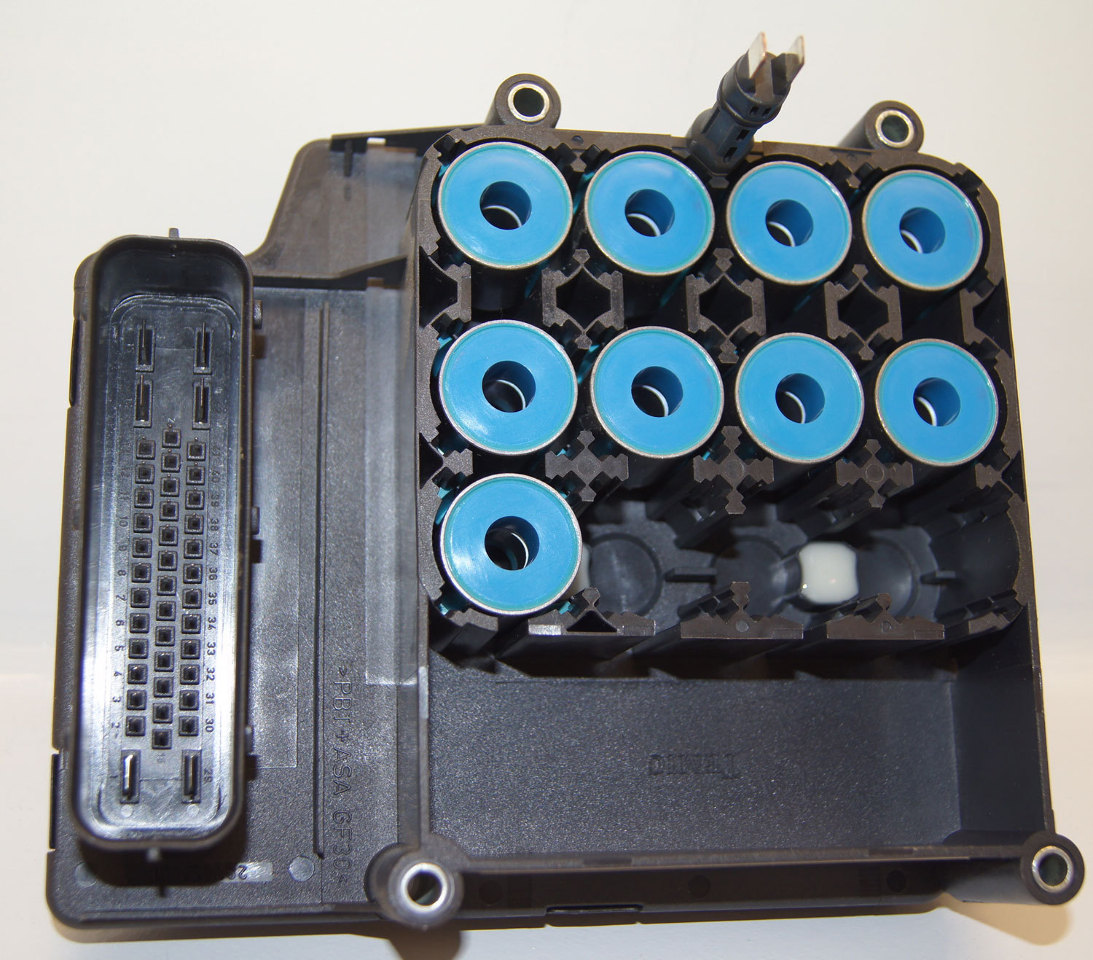 Topkick Kodiak GM Medium Duty ABS Control Brake Module EBCM 19133320