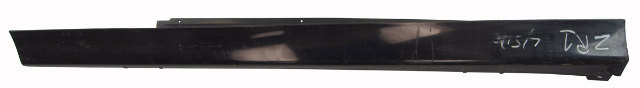 1990-1995 Chevrolet Corvette C4 Left Rocker Panel Black OEM 14104173