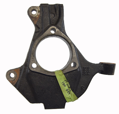 2015-2018 Chevrolet Silverado 1500 Front Right RH Knuckle Used 23242660