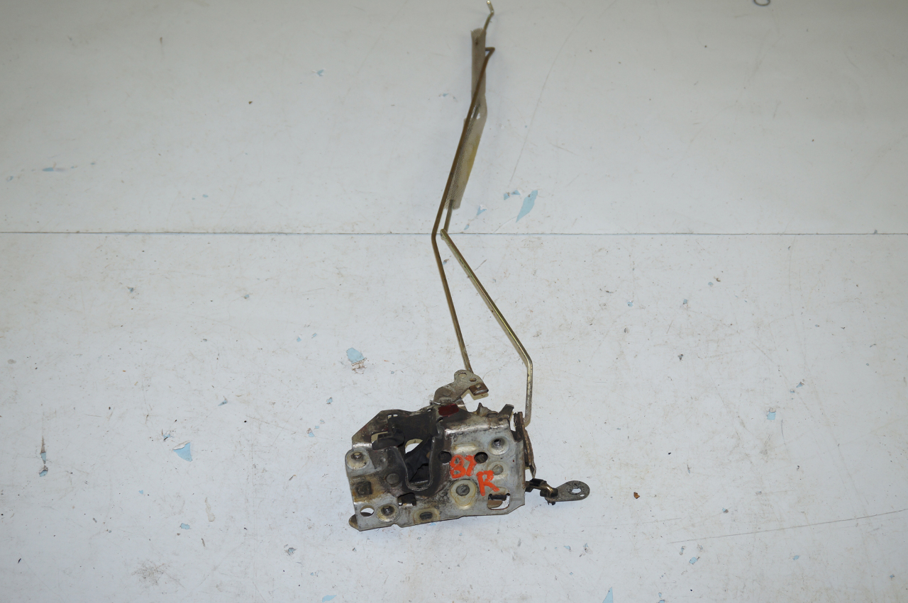 19841996 Chevy Corvette C4 Right RH Door Lock Latch Mechanism Used