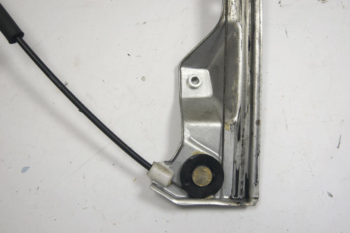 thumbnail image 2 of Pair Of Rear Left & Right Power Window Regulators With Motors For 2004-2008 Pontiac Grand Prix 2 of 4