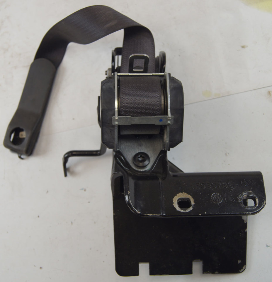 20052013 Chevy Corvette C6 Seat Belt Bracket Left Side Used 15939733
