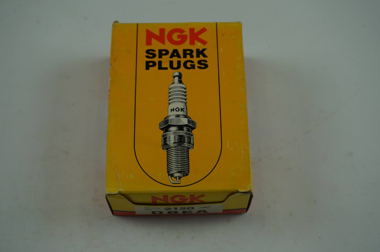 NGK V POWER D8EA SPARK PLUGS PACK OF 10 2120 NOS Factory OEM Parts