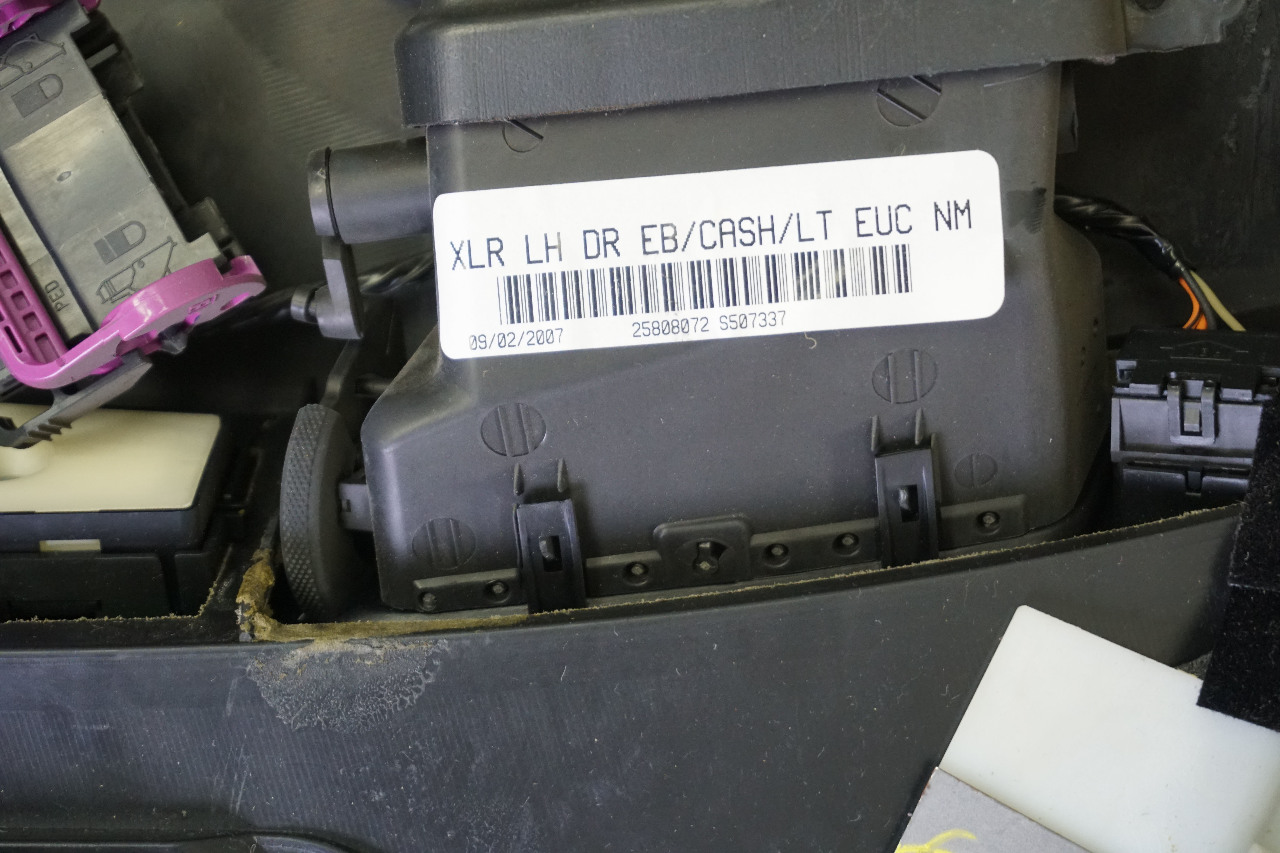 20072008 Cadillac XLR Left LH Door Panel Ebony/Cashew New