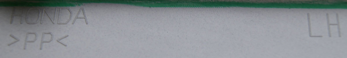thumbnail image 2 of OEM Honda Pilot Left Front Door Side Molding - Bali Blue Pearl (2009-2015) - Direct Fit 75322SZAA220552 2 of 3