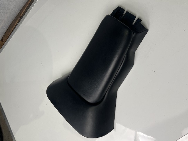 1997-2004 C5 Corvette - OEM Center Console & Arm Rest Assembly Black 10313053