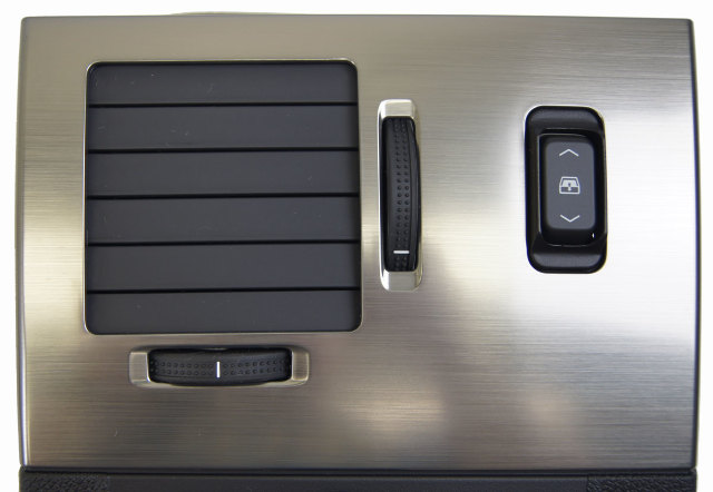 月羽 2008-2009 Hummer H2 LH Headlight Switch Bezel W/Vent