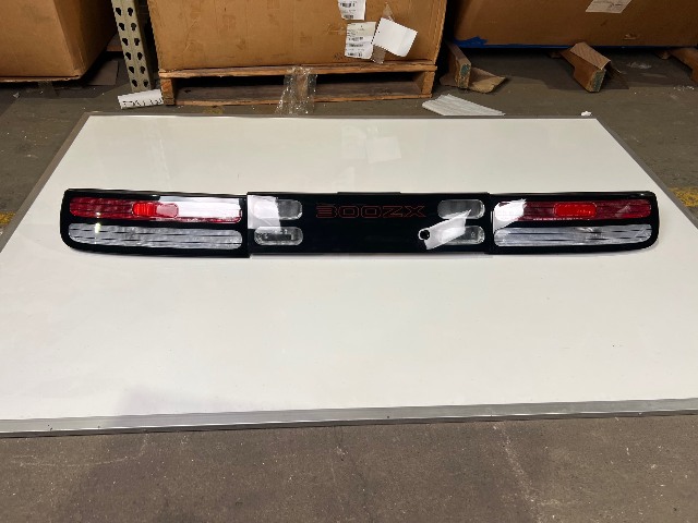 Genuine 90-96 Nissan OEM JDM Z32 300ZX Fairlady Z Black Housing Tail Light Kit