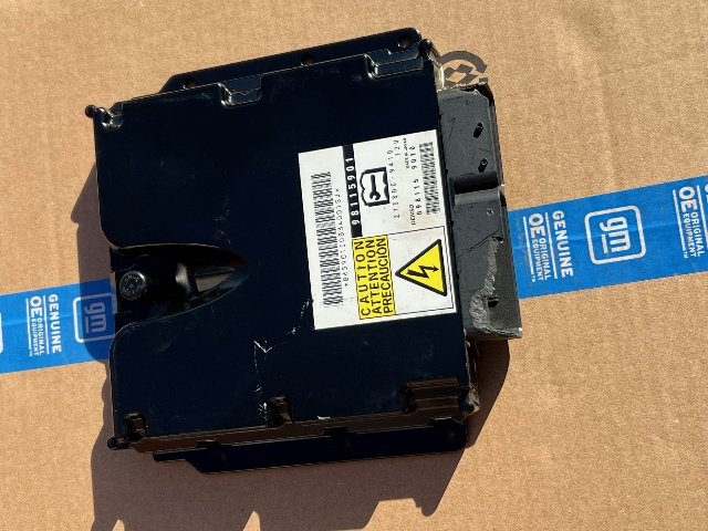 2008-09 Topkick/Kodiak C6500-C8500 T6500-T8500 ECM ECU Module 98115901 Damage